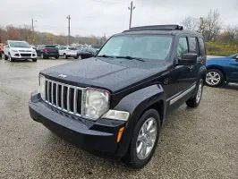 Used 2012 Jeep Liberty Limited w/ Tire & Wheel Group AWD/4WD image 1