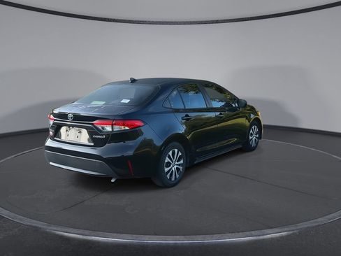 Used 2022 Toyota Corolla LE FWD image 8