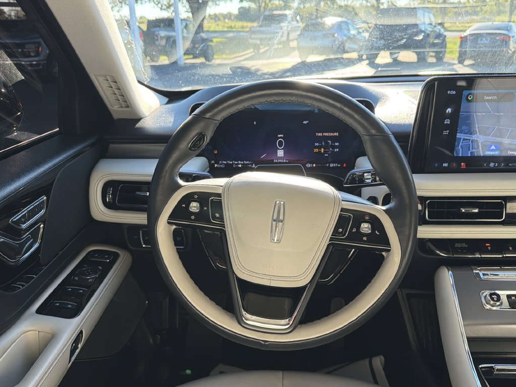 Used 2025 Lincoln Aviator 2WD image 21