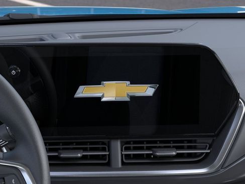 New 2026 Chevrolet Trax ACTIV w/ Sunroof Package FWD image 45