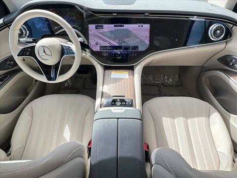 New 2026 Mercedes-Benz EQS 400 4MATIC SUV image 15