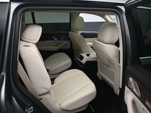 New 2026 Mercedes-Benz GLS 450 4MATIC image 30