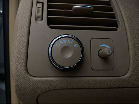 Used 2006 Buick Lucerne CXL w/ Driver Confidence Package FWD image 22