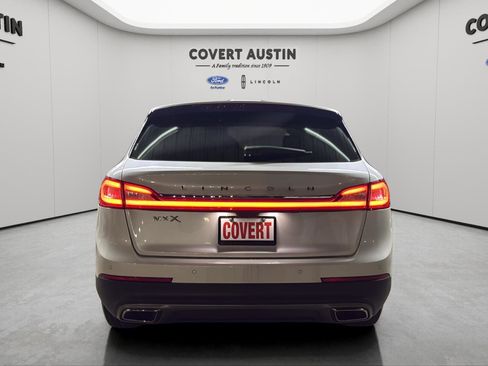 Used 2017 Lincoln MKX Select w/ Select Plus Package image 4