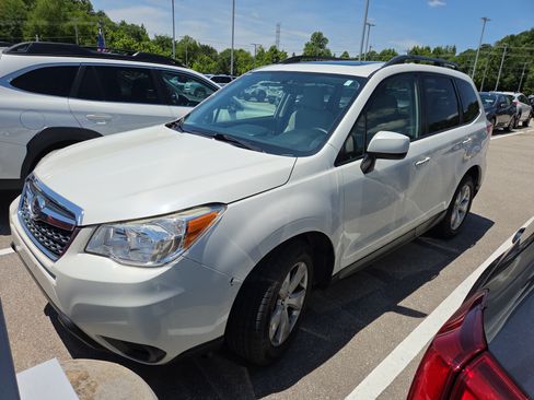 Used 2016 Subaru Forester 2.5i Premium w/ Popular Package #2 AWD/4WD image 4
