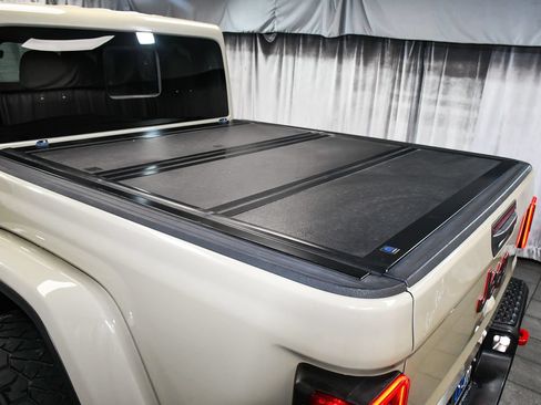 Used 2020 Jeep Gladiator Rubicon w/ Dual Top Group AWD/4WD image 69