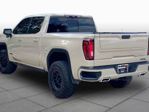 Used 2023 GMC Sierra 1500 AT4 w/ AT4 Premium Package AWD/4WD image 11