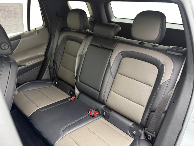 Used 2025 Chevrolet Equinox LT w/ Convenience Package II AWD/4WD image 11