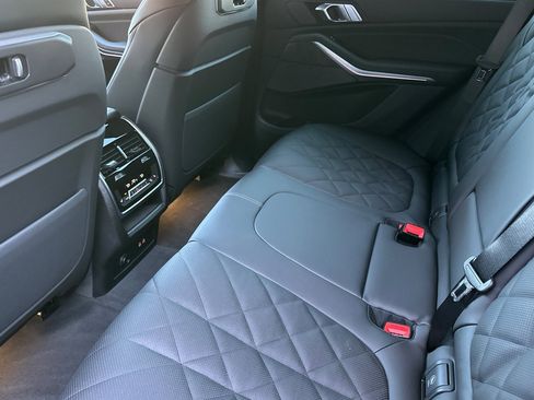 New 2026 BMW X5 xDrive40i w/ M Sport Package image 9