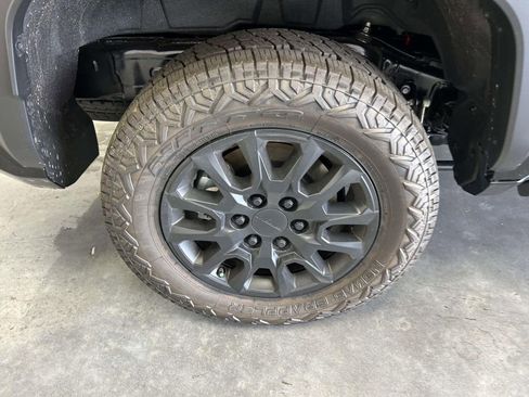 Used 2026 Toyota 4Runner SR5 AWD/4WD image 10