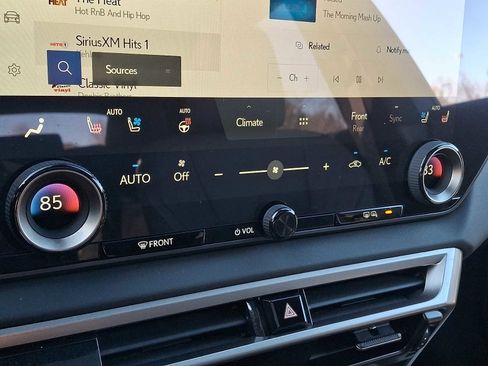 Certified 2025 Lexus RX 350 Premium image 13