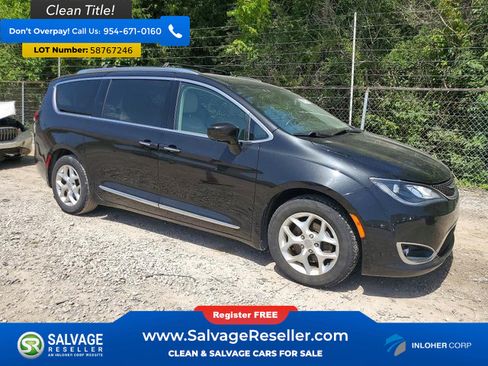 Used 2018 Chrysler Pacifica Touring-L Plus w/ Advanced Safetytec Group FWD image 5