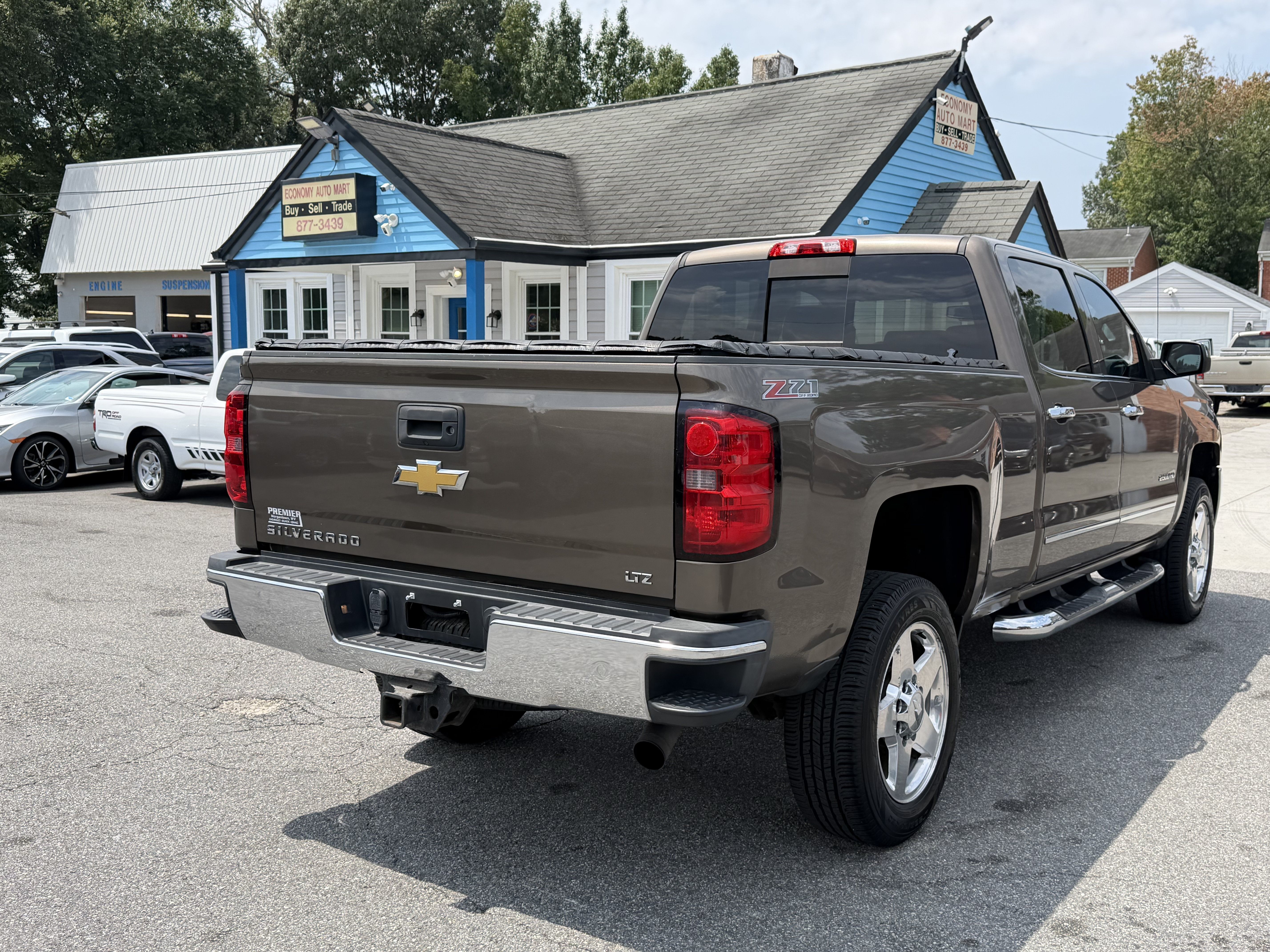 Used 2015 Chevrolet Silverado 2500 LTZ w/ Z71 Package, Off-Road AWD/4WD image 6