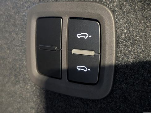 New 2026 Porsche Cayenne GTS AWD/4WD image 25