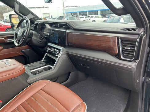 Used 2024 GMC Sierra 2500 Denali Ultimate w/ LPO, GMC Protection Package image 42
