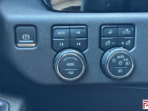 Certified 2024 Chevrolet Silverado 1500 LT Trail Boss w/ Convenience Package II image 33