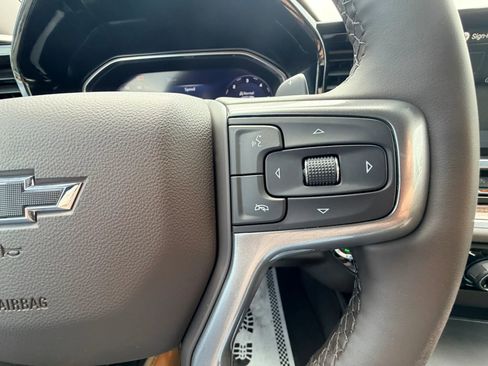 Used 2026 Chevrolet Silverado 1500 LT Trail Boss w/ Convenience Package II AWD/4WD image 15
