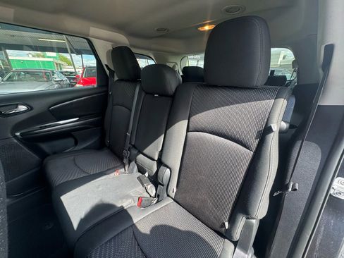 Used 2012 Dodge Journey SXT w/ Flexible Seating Group image 15
