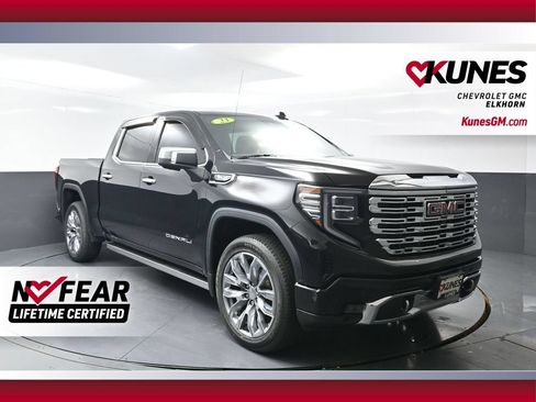 Used 2023 GMC Sierra 1500 Denali w/ Denali Reserve Package AWD/4WD image 1