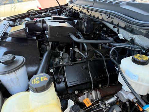 Used 2022 Ford F250 XL w/ STX Appearance Package AWD/4WD image 13