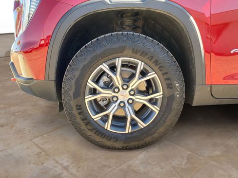 New 2026 GMC Acadia AT4 w/ LPO, Floor Liner Package image 31