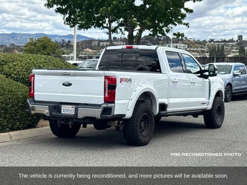 Used 2023 Ford F350 Lariat w/ Lariat Ultimate Package AWD/4WD image 7