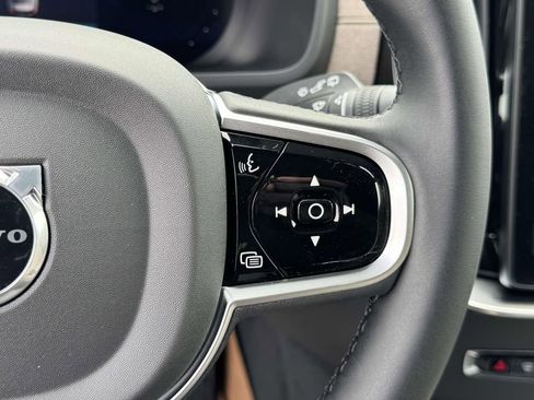 New 2026 Volvo XC90 T8 Plus w/ Protection Package Premier image 10