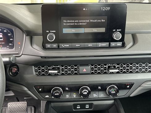 Used 2024 Honda Accord EX image 22