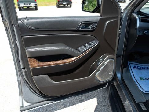 Used 2020 Chevrolet Tahoe LT RWD image 12