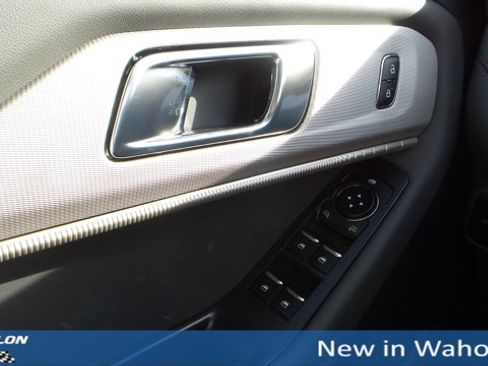 New 2025 Ford Explorer Active w/ Active Comfort Package image 33