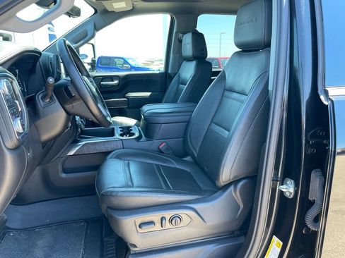 Used 2023 GMC Sierra 2500 Denali w/ Denali Black Diamond Edition AWD/4WD image 7