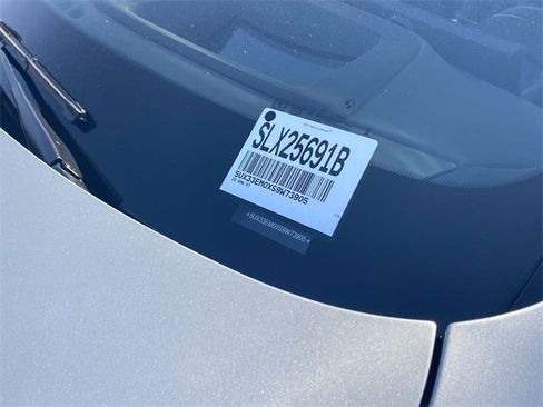 Certified 2025 BMW X7 M60i w/ Executive Package image 33