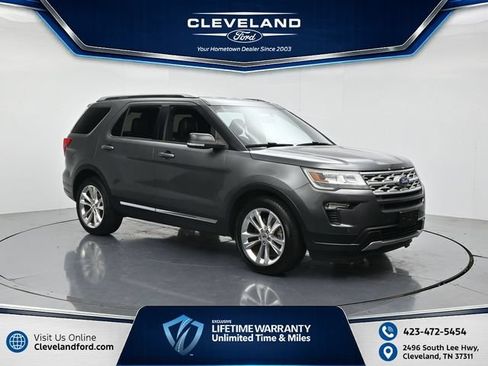 Used 2018 Ford Explorer XLT w/ Equipment Group 202A FWD image 1