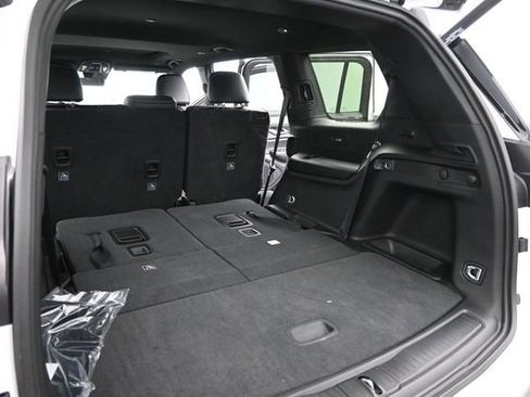 New 2026 Jeep Grand Cherokee L 4WD image 17