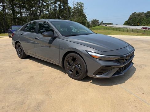Certified 2026 Hyundai Elantra Sport FWD image 7