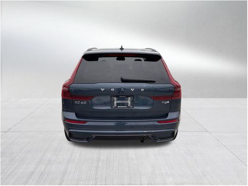 New 2026 Volvo XC60 T8 Core image 6
