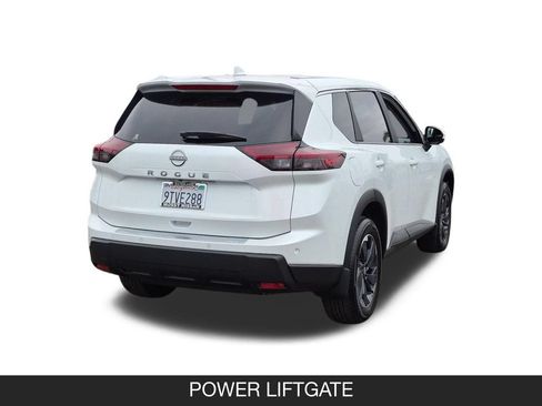 Certified 2026 Nissan Rogue SV FWD image 9