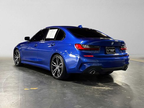 Used 2021 BMW 330i Sedan w/ M Sport Package RWD image 5