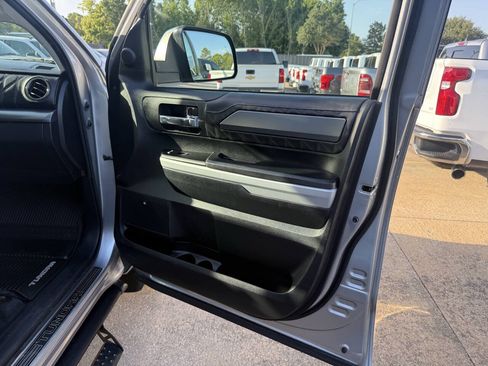Used 2021 Toyota Tundra Platinum AWD/4WD image 11