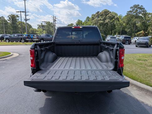Used 2026 RAM 1500 Laramie AWD/4WD image 20