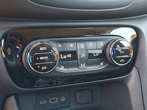 Used 2023 Buick Encore GX Select w/ Safety Package II AWD/4WD image 15
