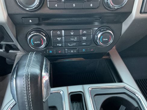 Used 2018 Ford F150 Lariat w/ Max Trailer Tow Package image 13