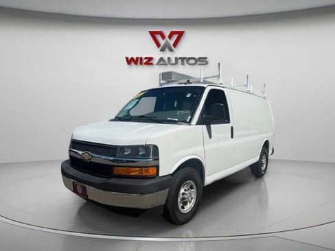 Used 2017 Chevrolet Express 2500 RWD image 1