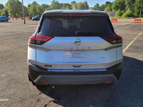 Used 2021 Nissan Rogue SV FWD image 10