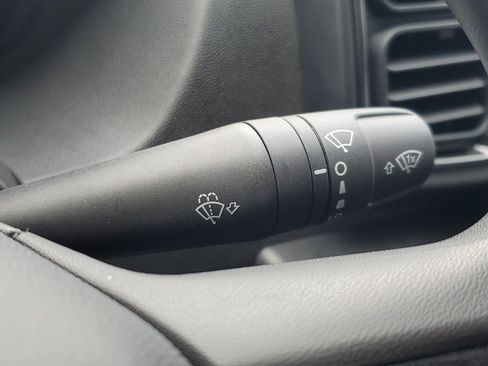 Used 2025 RAM ProMaster 2500 w/ Convenience Group image 14