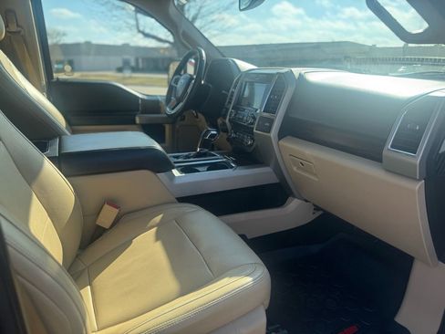 Used 2017 Ford F150 Lariat image 21