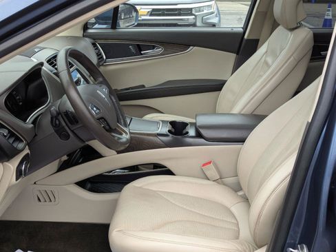 Used 2018 Lincoln MKX Reserve w/ Lincoln MKX Climate Package AWD/4WD image 8
