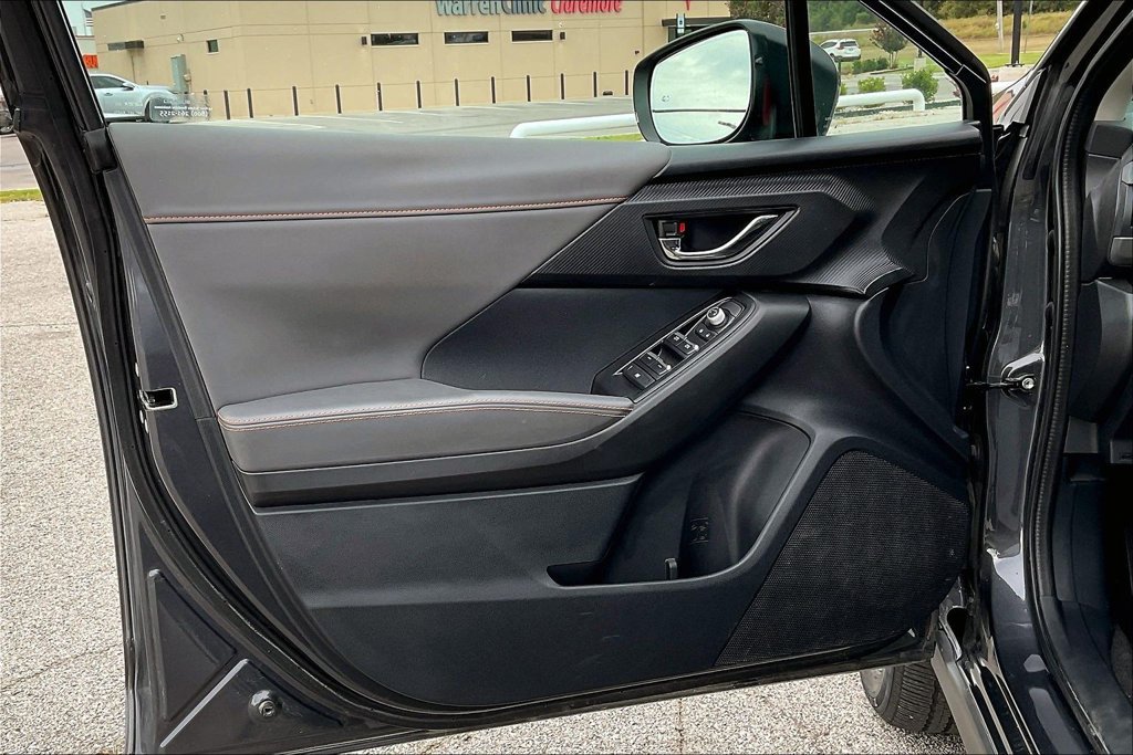 Used 2024 Subaru Crosstrek 2.5i Limited w/ Crosstrek Mirror Package AWD/4WD image 18