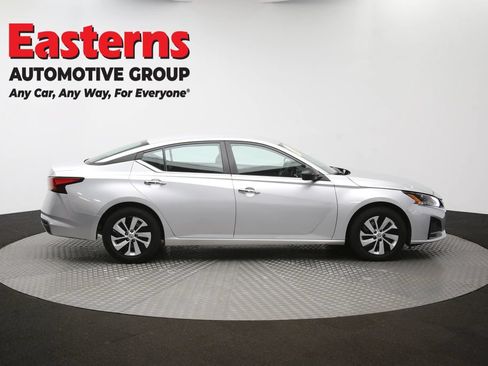 Used 2024 Nissan Altima 2.5 S FWD image 44