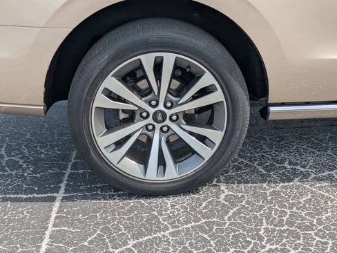 Used 2020 Ford Expedition Platinum RWD image 12